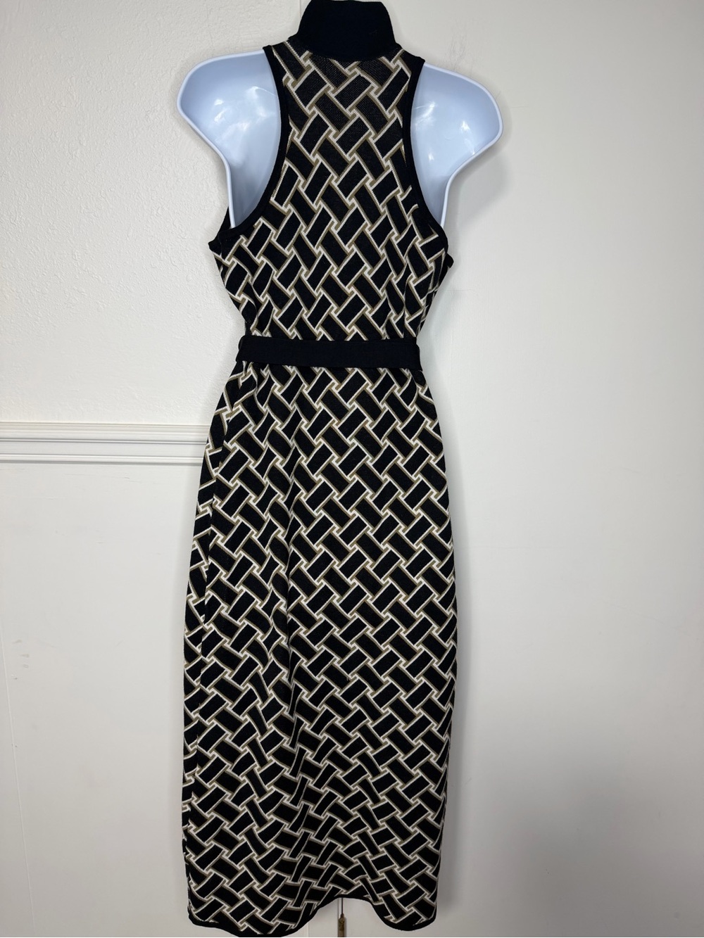 Diane von Furstenberg Geometric Wrap Dress in Black & Cream size S - Picture 4 of 7